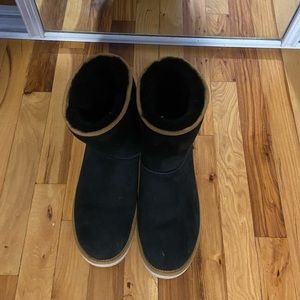 Aztec Ugg's Black & Gold